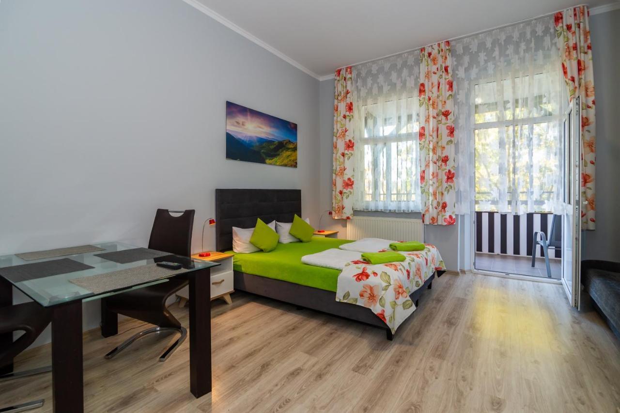 Willa Diament Kudowa-Zdrój Buitenkant foto
