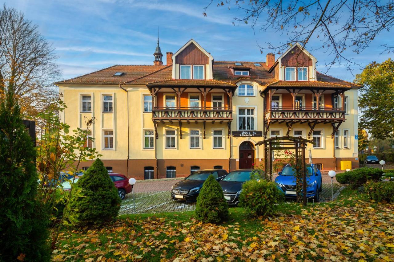 Willa Diament Kudowa-Zdrój Buitenkant foto
